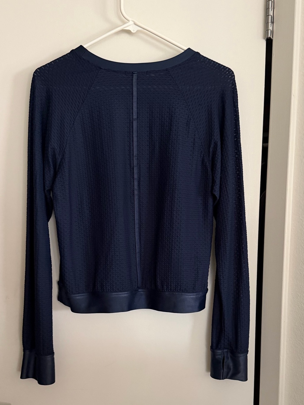 Koral Sofia Pullover — Size Medium, Midnight Blue, Mesh Knit Raglan, Made in USA - Picture 6 of 7